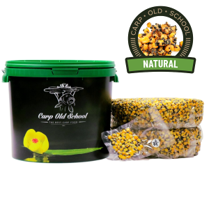 Carp Old School Mix Ziaren Natural 10kg, wiadro sprasowanych bloków mieszanki kukurydzy, konopi i rzepiku o naturalnym aromacie do przygotowania zanęty karpiowej
