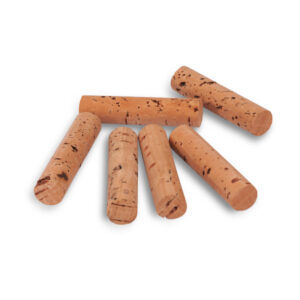 Naturalne wałeczki korkowe Black Cat Cork Sticks do unoszenia martwej przynęty nad dno.