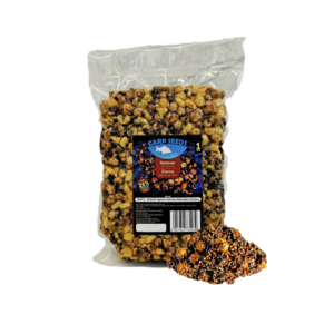 Carp Seeds Miks T 1 kg, gotowa mieszanka orzecha tygrysiego, konopi, kukurydzy i pszenicy do nęcenia karpia na łowiskach komercyjnych i dzikich.